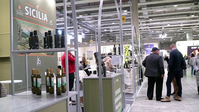 Agroalimentare, per il ministro Lollobrigida «la Sicilia è un punto di riferimento»