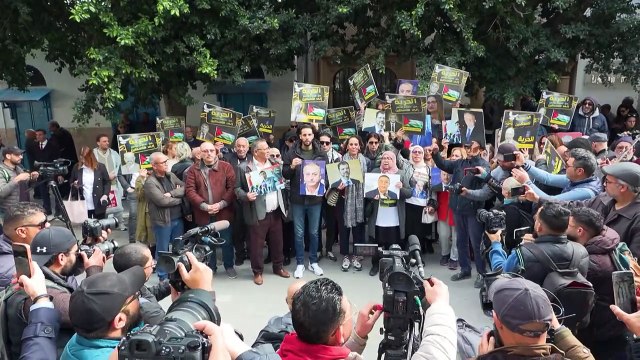 محاكمة استثنائية في تونس لمعارضين للرئيس قيس سعيّد متهمين بالتآمر