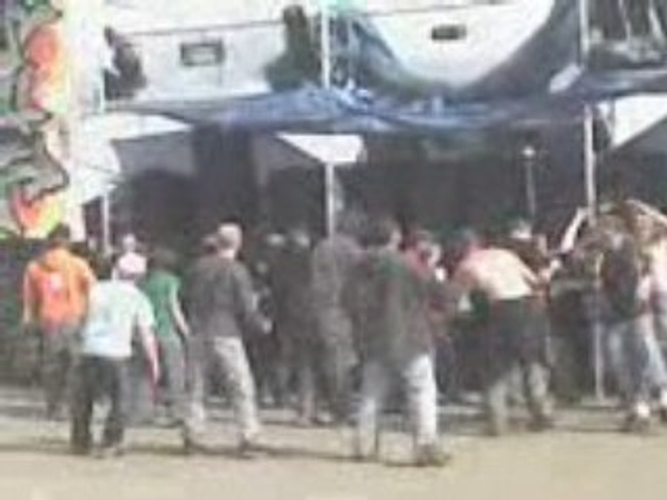 Tekos de Crucey 01/05/08 mur eX100tré