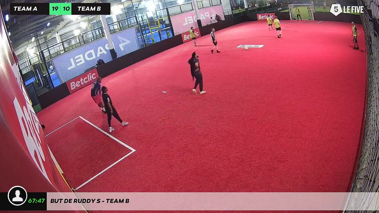 But de Ruddy S - Team B
