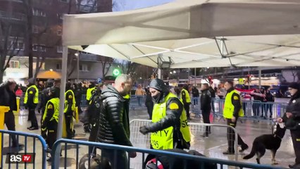 Máxima seguridad en el Bernabéu antes del choque entre Real Madrid y Atlético