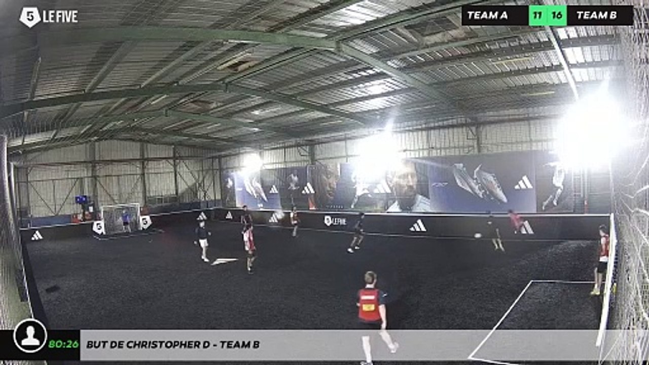 But de Christopher D - Team B