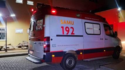 Carnaval de Violência: Após ser ameaçado pela esposa com faca, homem pede ajuda da PM