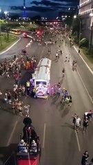 Folião é atropelado por “Trenzinho da Alegria”