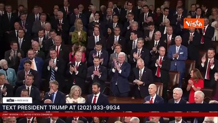 Il dem Al Green espulso dal Congresso Usa dopo aver ripetutamente interrotto Trump