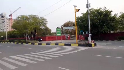 Rajasthan Weather : जयपुर में कड़ाके की सर्दी लौटी, आज सुबह ठंड से कांपते नजर आए लोग