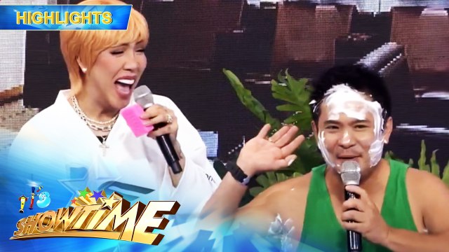Ogie Alcasid, hindi napigilan magreklamo! | It's Showtime