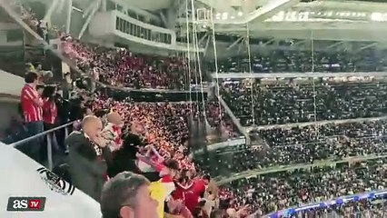 "Madridistas, hijos de puta" durante el minuto de silencio por Javier Dorado