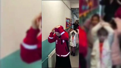 Öğrencilerin deprem tatbikatı gerçeğini aratmadı