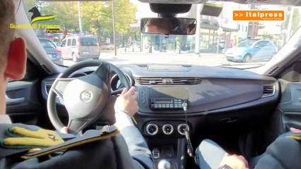 Parma, sequestrati prodotti nocivi per la salute in un emporio cinese