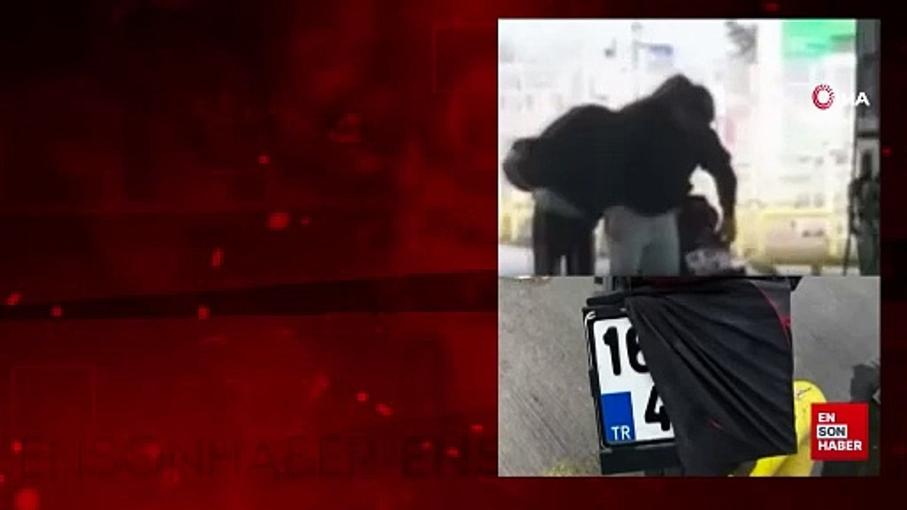 Bursa'da kendisini yakalayan polisle hatıra fotoğrafı çektirdi