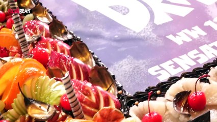 Cake வேட்டி கொண்டாடிய Dragon Team | Pradeep | Ashwath | Archana Kalpathi