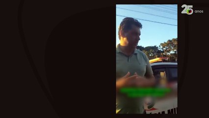 Prefeito de cidade de Santa Catarina é filmado ameaçando policial em abordagem de trânsito