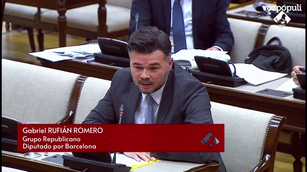 Rufián, a Rajoy: "Yo le reconozco que me hago mayor. Usted antes me indignaba y ahora me da pereza"