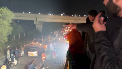 اسلام آباد، راولپنڈی کے لوگ سڑکوں پرنکل آئے۔۔جگہ جگہ استقبال،ایسی وڈیوزاپنے پہلے نہیں دیکھی ہوگی