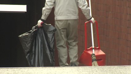 '늙어가는 일자리' 노년층 312만명...3명중 1명꼴 취업 / YTN