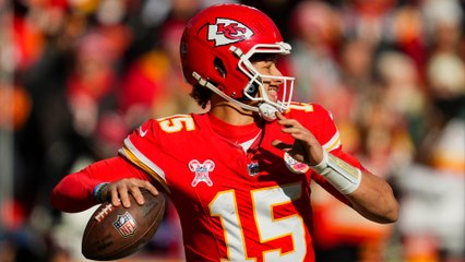 Mahomes Leads Chiefs to Victory vs. Texans on Saturday