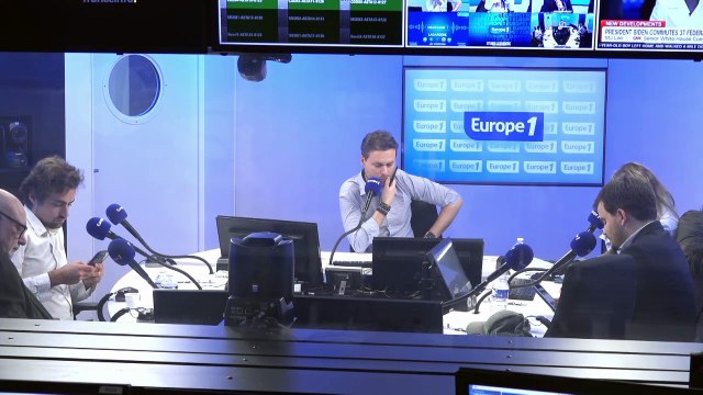 Mickaël Dorian - «Ça fait deux semaines, dans mon village, il n’y a ni eau ni électricité. On est laissé à l’abandon», témoigne Adidja, habitant à Mayotte