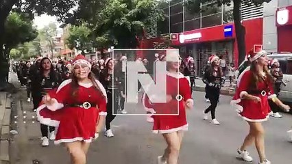 VIDEO: Tinkus Cochabamba realizó un recorrido navideño por el Prado