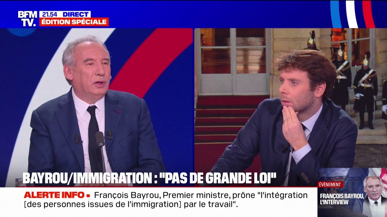 François Bayrou sur le Rassemblement national: "C'est un parti (...) dont le message ne respecte pas un certain nombre de valeurs et de principes"