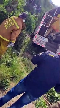 Accidente de vehículo de Migración deja un dominicano fallecido y haitianos heridos