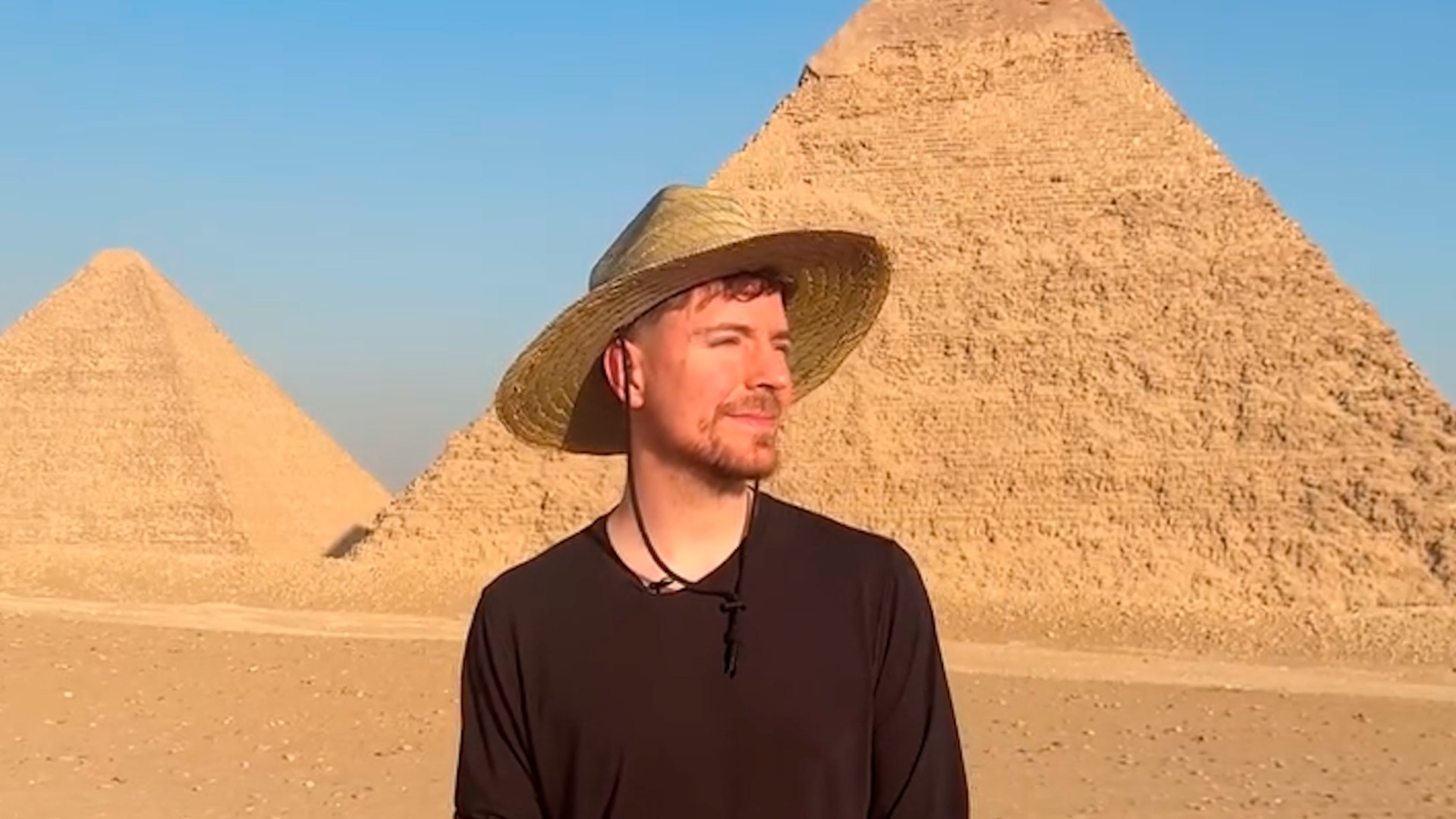 MrBeast divide opiniones al rentar las pirmides de Giza en Egipto por 100 horas