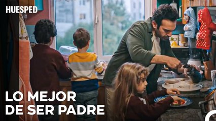 Agradable Desayuno De Erdem Y Su Familia - Huésped Capítulo 1