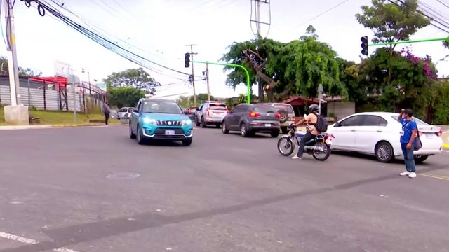 tn7-nuevos-semaforos-buscan-solucionar-transito-entre-belen-y-flores-241224