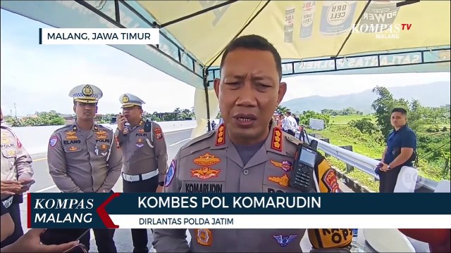 Polisi Olah TKP Kecelakaan Bus Pelajar dan Truk di Tol KM 77 Pandaan Malang