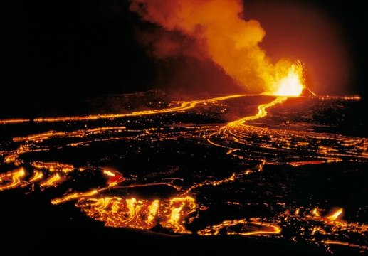 El volcán Kilauea entra en erupción en Hawái
