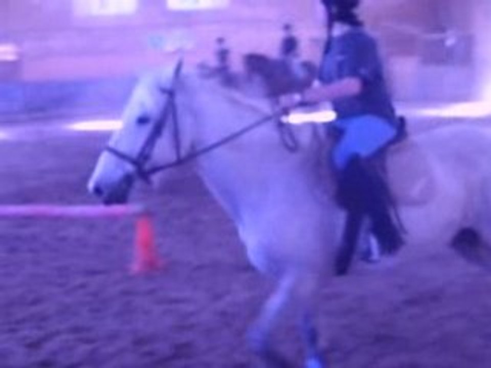 Laura et Fétiche sur un parcour le 26/04/08
