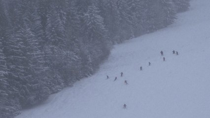 En Isère, "la magie de Noël" avec une neige abondante dans la station des Sept Laux