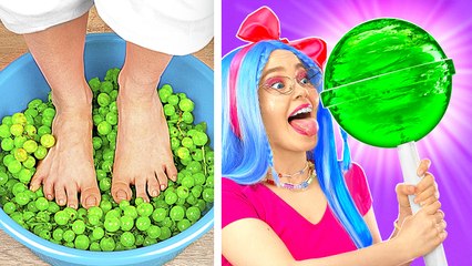 BIGGEST JELLY BUCKET I'VE EVER SEEN! *Grapes Foot Pressing * #shorts