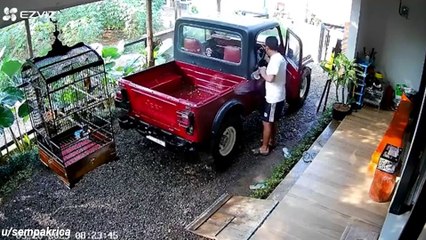 Idiots Gets Instant Karma After This!