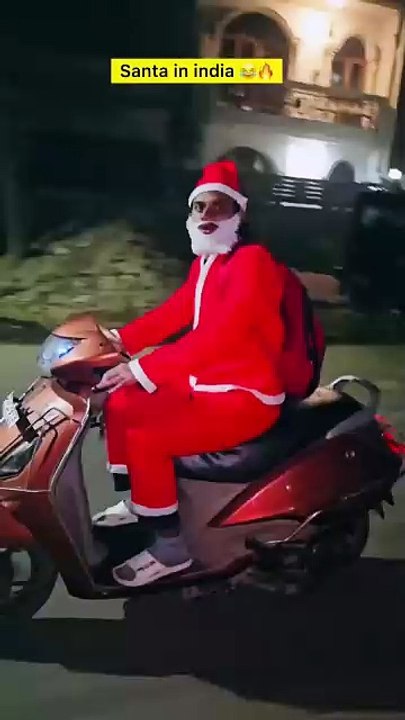 Santa ki kaali raat 🧑‍🎄🔥 indian family #shorts #chaman #santa #indian