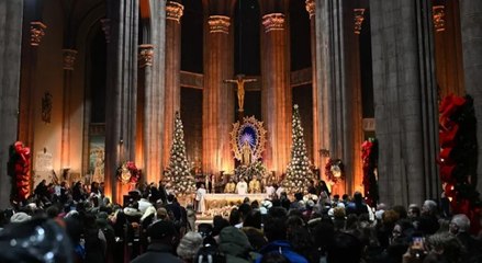 Kiliselerde Noel ayini düzenlendi