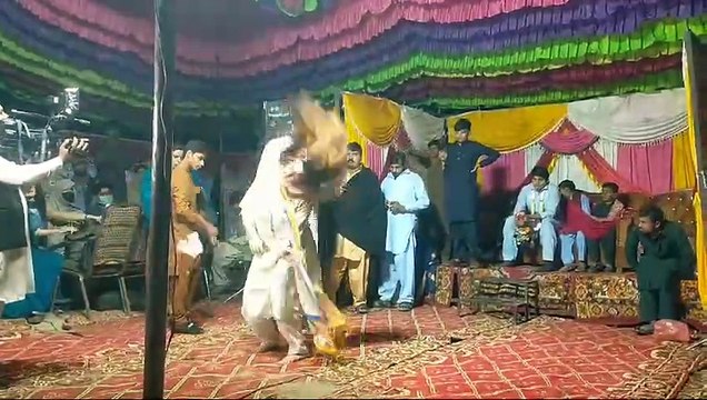 Sta Bangri Shoor Kawe Pashto Song , Pari Paro , Dance Performance 2024