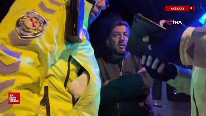 Aksaray'da ehliyetsiz ve alkollü sürücü kaza yaptı, elindeki içkiyi bırakmadı