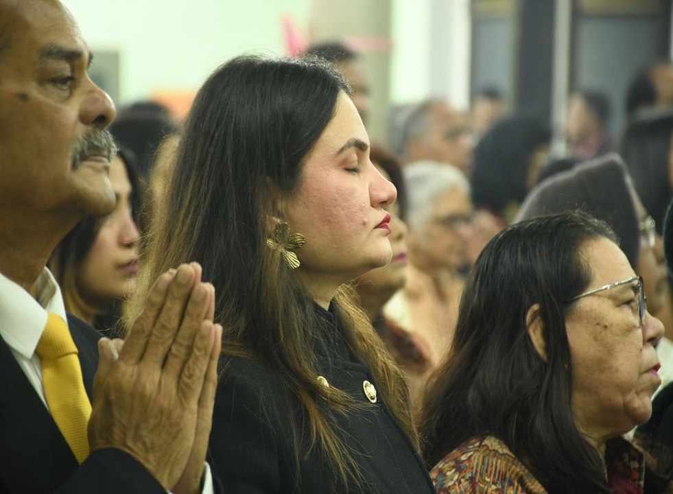केरोल और प्रेयर से गूंजे अजमेर के चर्च, क्रिसमस...