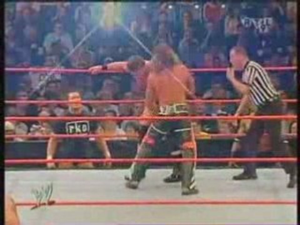 Catch raw vs smack down
