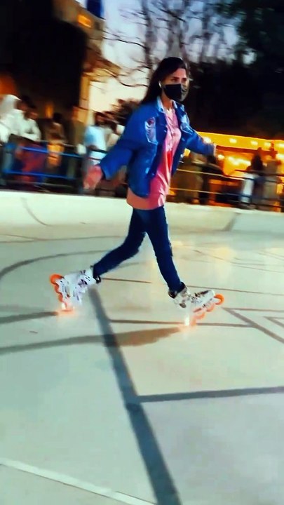 2 wheel skil my favourite 😻#youtube #youtubeshorts #sehaafam #skating #skatinggirl #myvideo #skater