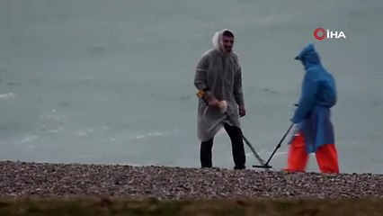 Antalya’da ’turuncu kod’un define avcıları iş başında