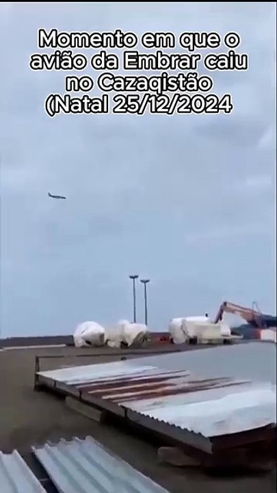 Avião com 67 passageiros cai no Cazaquistão; 28 sobrevivem