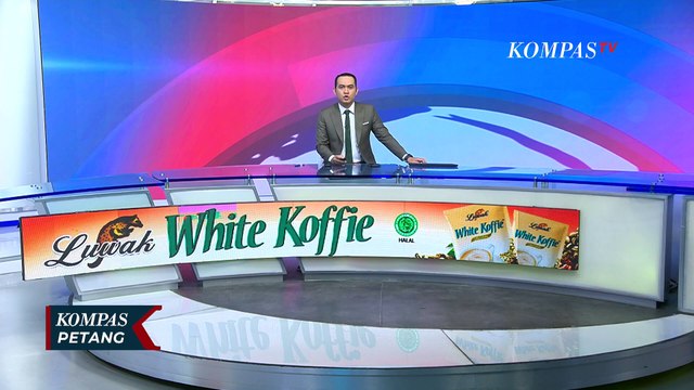 Momen Paus Fransiskus Buka Pintu Suci Basilika Santo Petrus