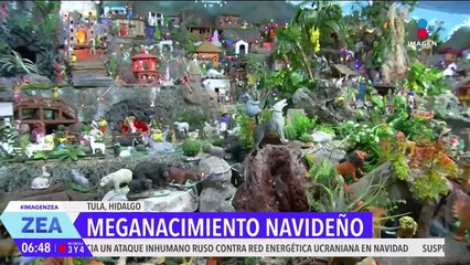 María coloca cada año un nacimiento con 5 mil piezas y 112 casitas
