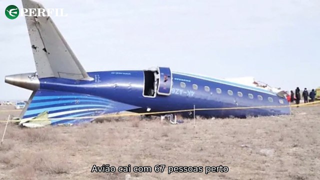 Ex-BBBs no Exterior, Cléber Machado na Record e Avião assusta com queda: as notícias da semana