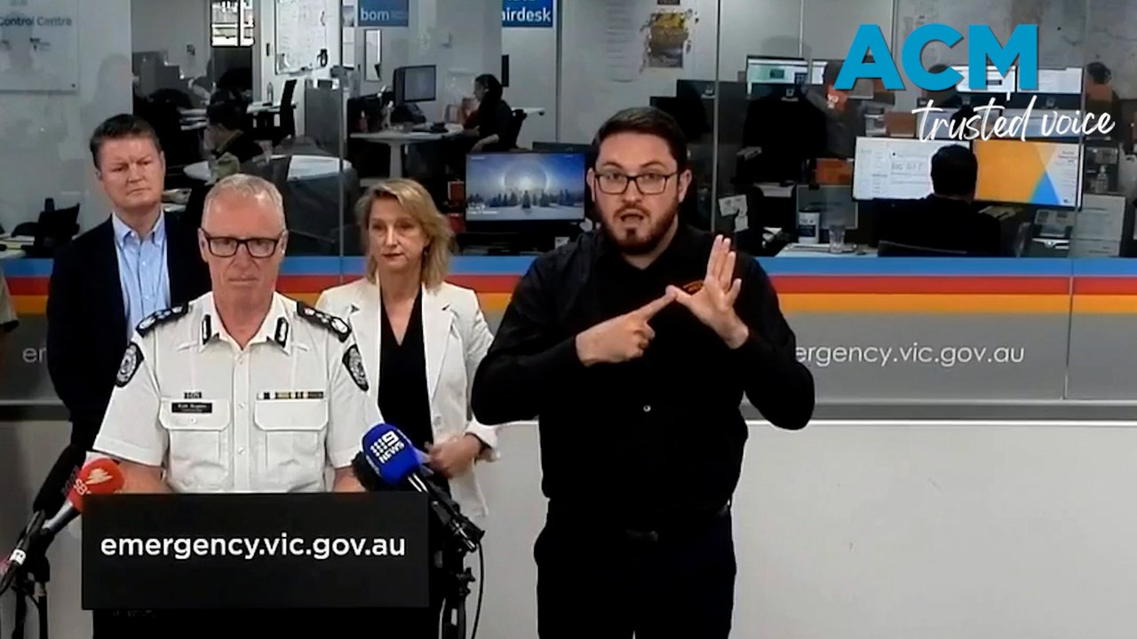 Victoria bushfire update, some telecommunication services down
