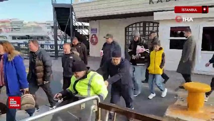 İstanbul'da engelli seyyar satıcı emekli olma hayaliyle yaşıyor