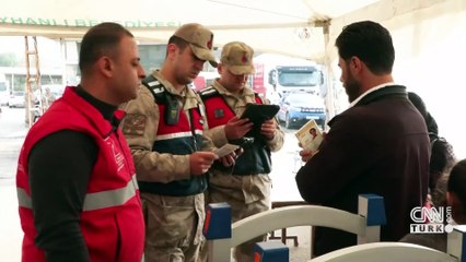 SURİYELİLER ÜLKELERİNE GERİ DÖNÜYOR! Sınır kapılarında yoğunluk var mı? Kaç kişi ülkesine döndü?