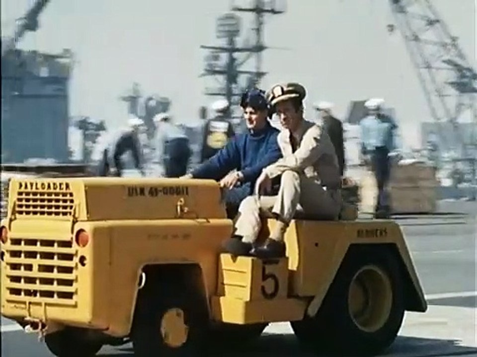 S04E12 - Flitterwochen über Bord